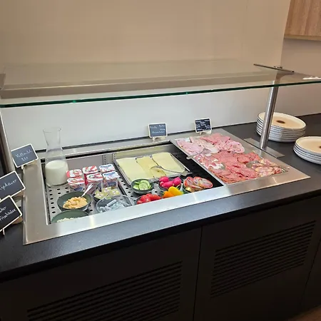 Bruendl - Fruehstueckspension Und 3* Wilhering